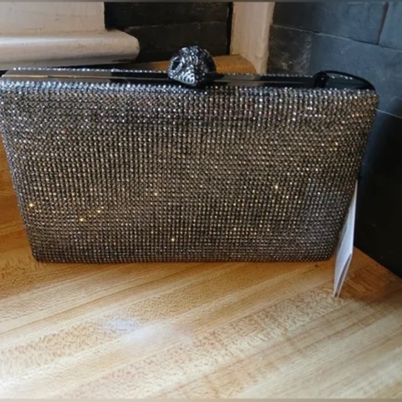 Kurt Geiger NWT Silver Rhinestone Clutch/ Crossbody With Dustbag - Picture 8 of 8